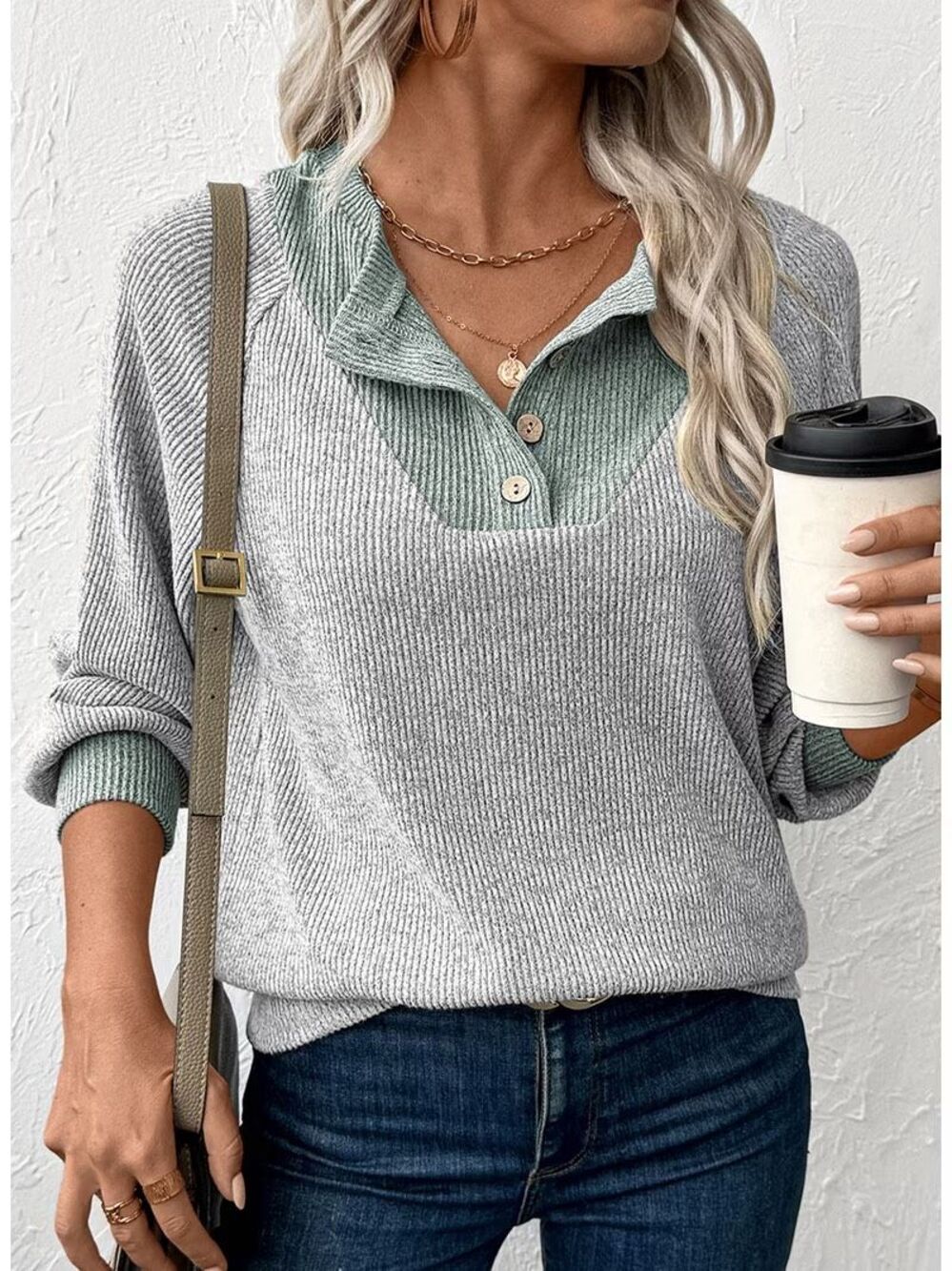 NWT Evaless Gray & Green Ribbed Button Front Super Soft Sweater Size Medium